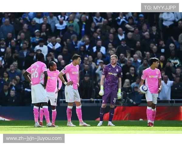 英超近年降级球队名单及降级背后的多维度分析